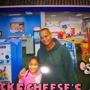 Meet your Posher, Dimika